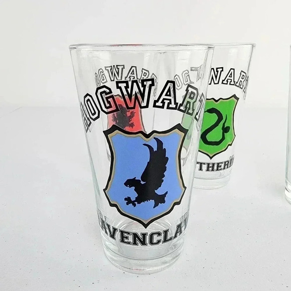 Harry Potter Hogwarts Varsity Crests 4-Pack Pint Glass Set - 16 Ounces - Picture 6 of 6
